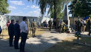 Обновленное кладбище воинов УНР открыли в Польше. ФОТОрепортаж