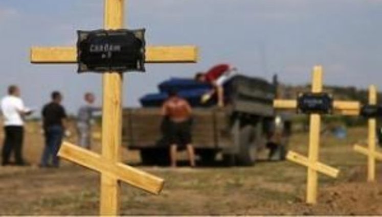 Putin to Give $300 a Month to Families of Soldiers Killed in Ukraine