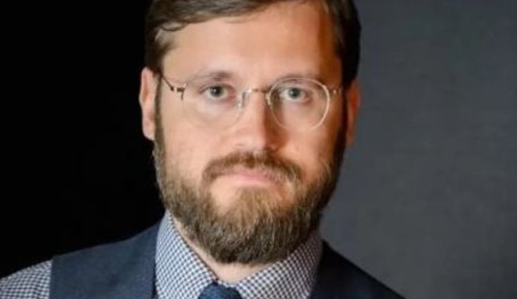 Кабмин уволил главу Госкосмоса Усова