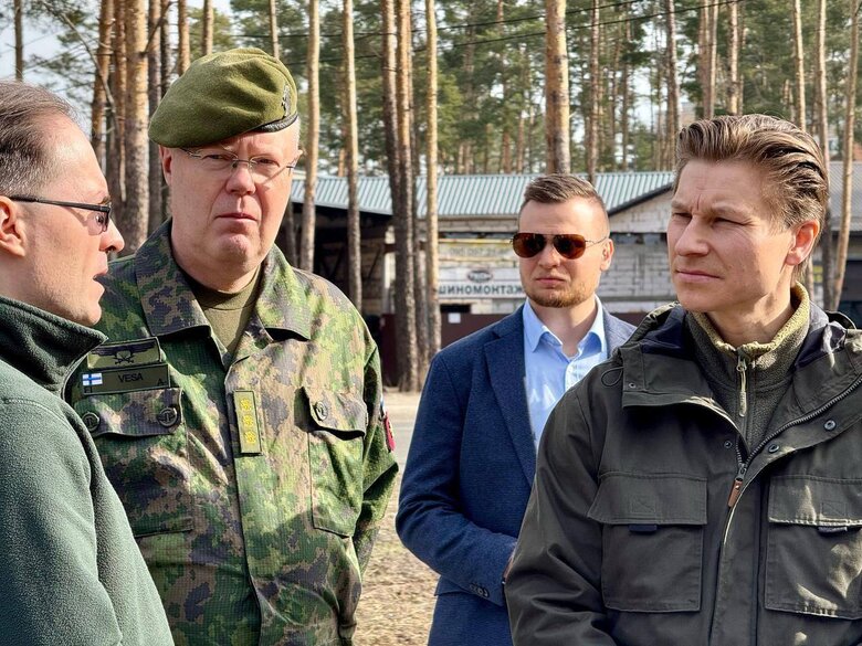 Київщину відвідала делегація Фінляндії на чолі з міністром оборони