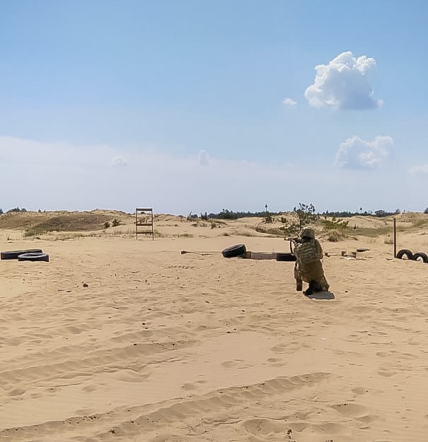 Морпехи провели учения с боевой стрельбой и отработкой разведдействий 03