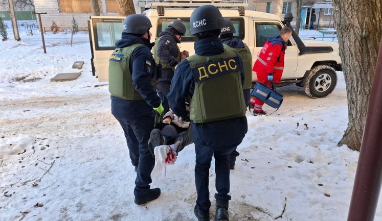 Враг атаковал два района Днепропетровщины: ранены семь человек, повреждены дома. ФОТОРЕПОРТАЖ