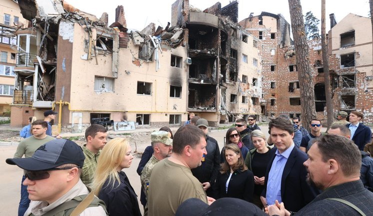 Trudeau arrived in Irpin to see horrors committed by Russian occupiers, - mayor Markushin. PHOTOS