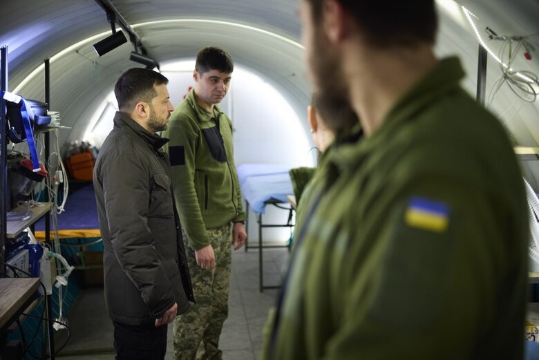 Зеленський відвідав першу в Україні підземну передову хірургічну групу