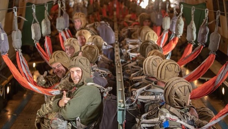 Airborne assault troops reservists ready to defend Ukraine at any time upon refresher training completion, - Poroshenko. PHOTOS