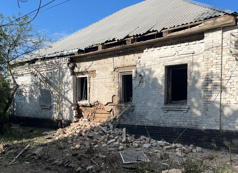 Потрощені медзаклад, інфраструктурний об’єкт, продуктовий магазин.