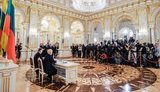 Проти РФ мають бути введені нові жорсткі санкції, - Порошенко