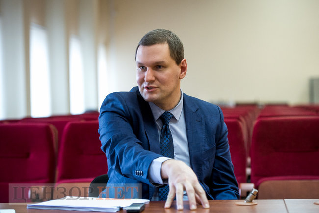 Заступник начальника управління ДБР у справах Майдану Артем Яблонський: Епізод по 20 лютого розкрито майже повністю, від найвищого керівництва до рядового виконавця, який тиснув на гачок 03