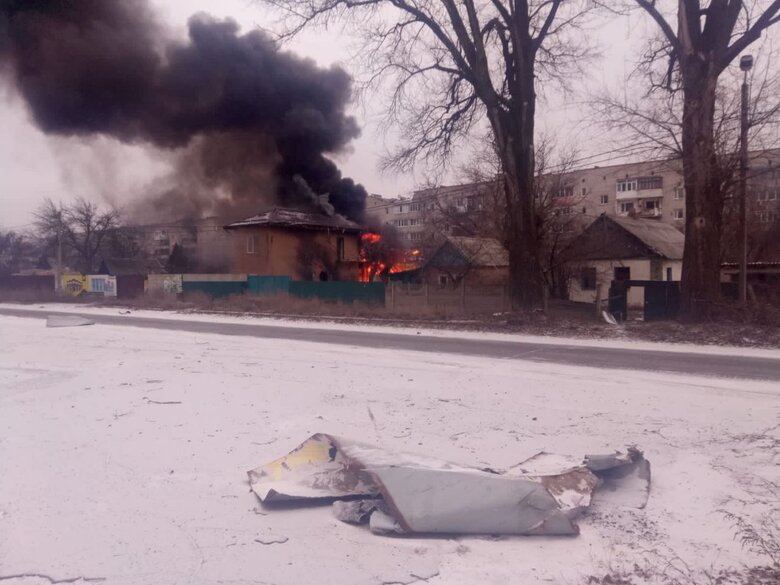 Наслідки обстрілів Донеччини росіянами: У Курахівці загинула 1 особа 04 Наслідки обстрілів Донеччини росіянами: У Курахівці загинула 1 особа 04