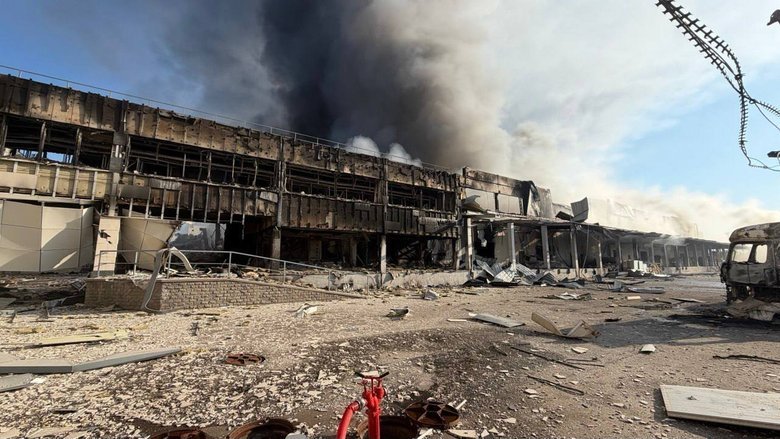 MOYO reported that its warehouse and office had been destroyed as a result of a Russian strike