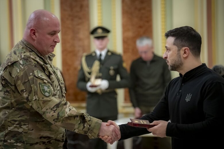 Zelenskyy awarded the heroes of the Kursk operation