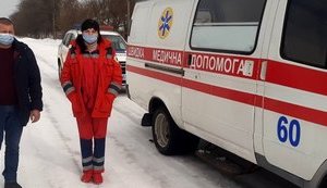 Пацієнт відгриз крапельницю і напав на медиків "швидкої" в Черкаській області