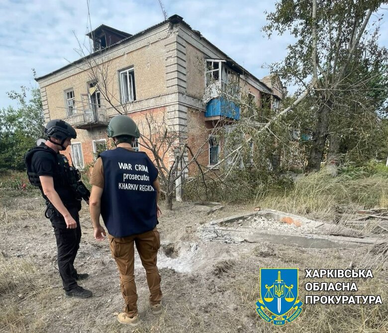 Утром оккупанты из артиллерии обстреляли Купянск, погиб мужчина 02