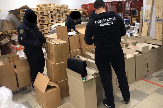 На Харьковщине налоговой милицией изъята партия контрабандных табачных изделий стоимостью более 1 млн грн 01