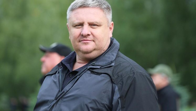 Шеф поліції Києва Андрій Крищенко: "На кожній дільничній комісії чергуватимуть щонайменше двоє поліцейських. Загалом виводимо фактично весь гарнізон поліції: близько 6 тисяч"