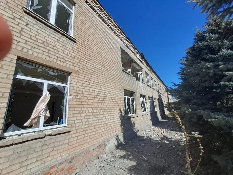 Ruscists fire artillery at centre of Chasiv Yar 05