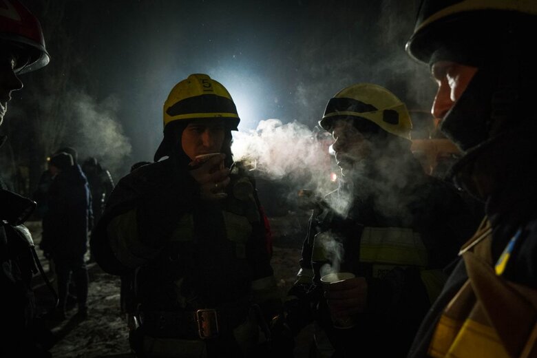 As result of shelling of house in Dnipro, 17 people have already died, search and rescue operations are ongoing, - SES 02