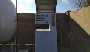 Гройсман поручил проверить обоснованность роста цен на бензин и дизтопливо