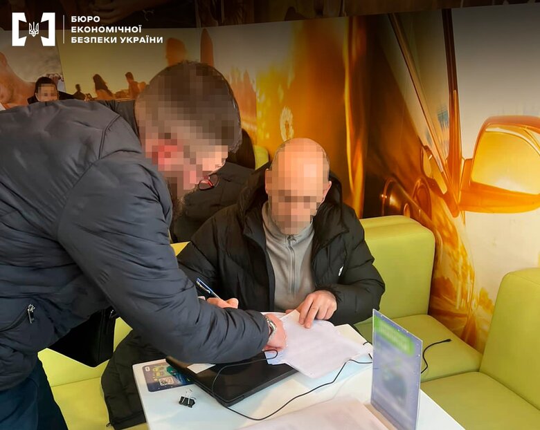 Допомогли магазинам ухилитися від податків на понад 700 мільйонів: БЕБ викрило компанії відомого конвертатора 03