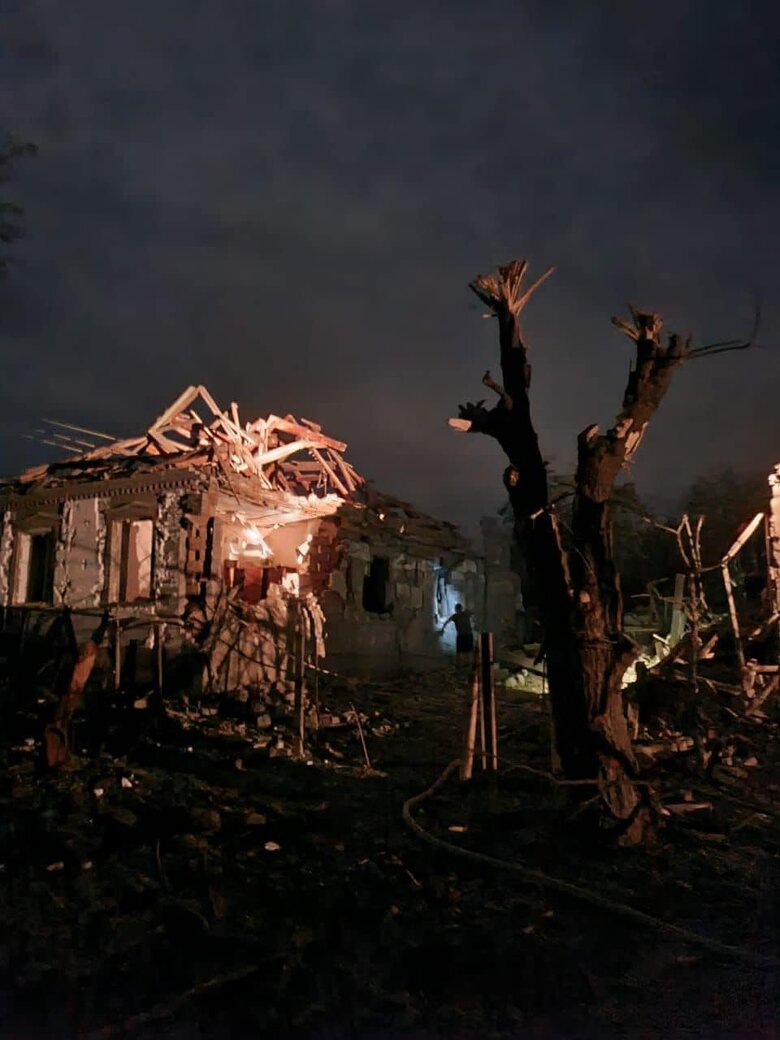 Russians shelled Kramatorsk. Destroyed houses in private sector - Mayor Honcharenko 01 Russians shelled Kramatorsk. Destroyed houses in private sector - Mayor Honcharenko 01