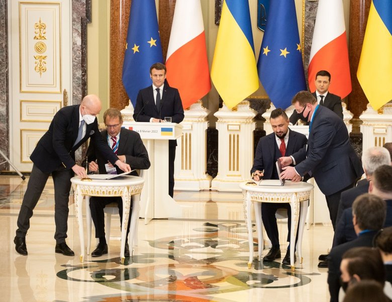 Ukraine, France sign bilateral documents 03