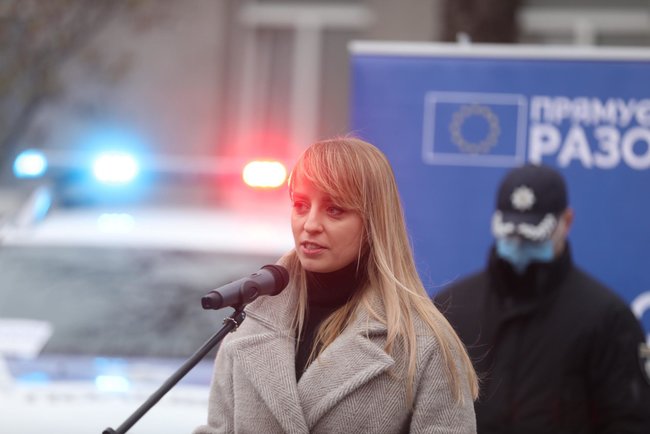 Нацполіція отримала від міжнародних партнерів 18 службових автомобілів 03