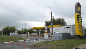 У РФ почали сотнями закриватися заправки через паливну кризу