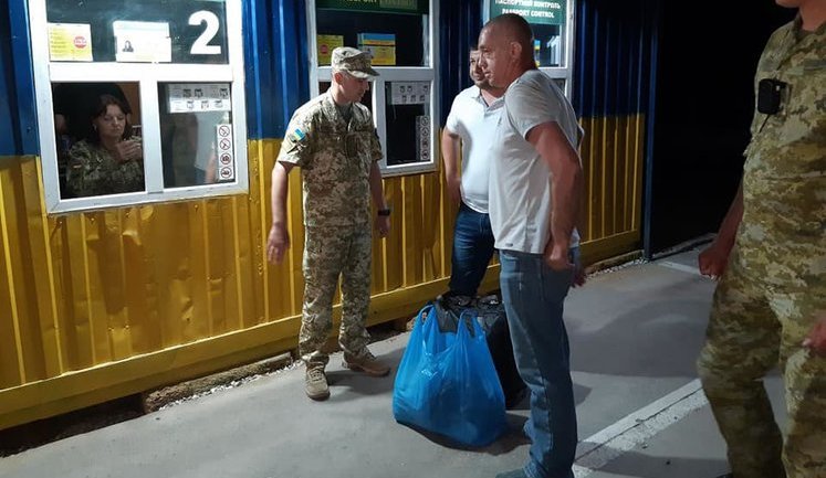 Росія передала капітана українського судна Новицького представникові уповноваженого з дотримання прав жителів Криму, - АП