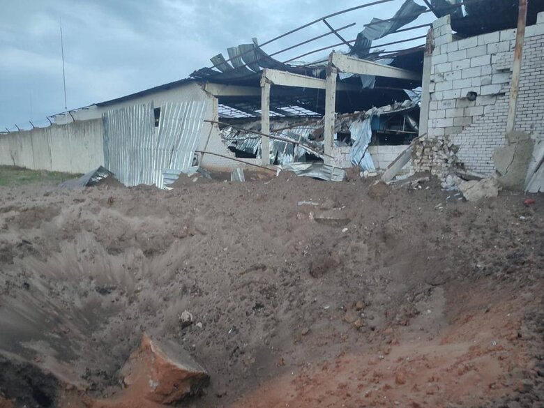 Наслідки ракетного удару по Запорізькому району 03