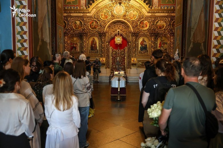 У Києві попрощалися з парамедикинею Євою Ройтер