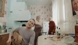 "От чудесной силы улучшился интим", - іркутський музикант Галанов написав пісню "У меня на кухне Путина портрет". ВIДЕО