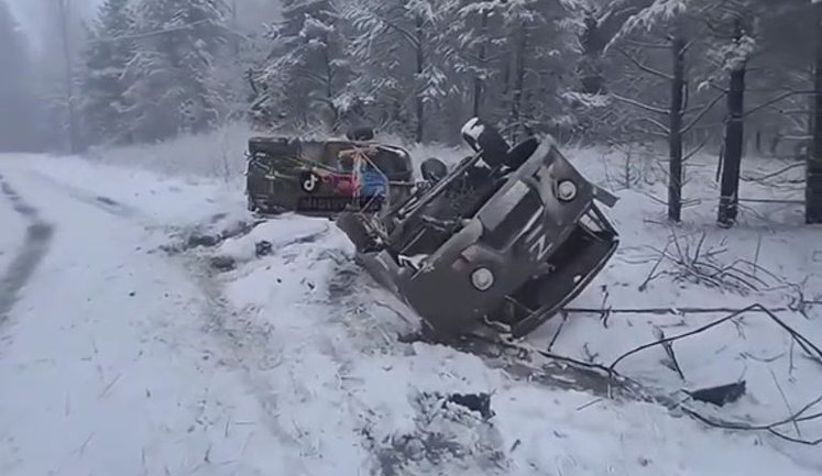 Уцілілий окупант підсумовує результат атаки українських воїнів: "Не доехали. Два УАЗа. Купянск. В хлам". ВIДЕО