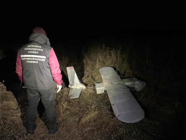 На Закарпатті котрабандисти за допомогою безпілотника намагалися переправити сигарети до Словаччини, - Держприкордонслужба 01
