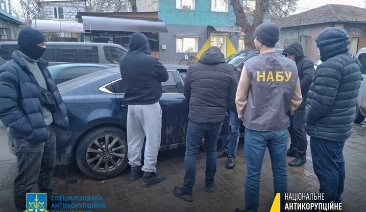 НАБУ задержала мэра Рени Плехова на взятке в $50 тыс. ФОТОрепортаж