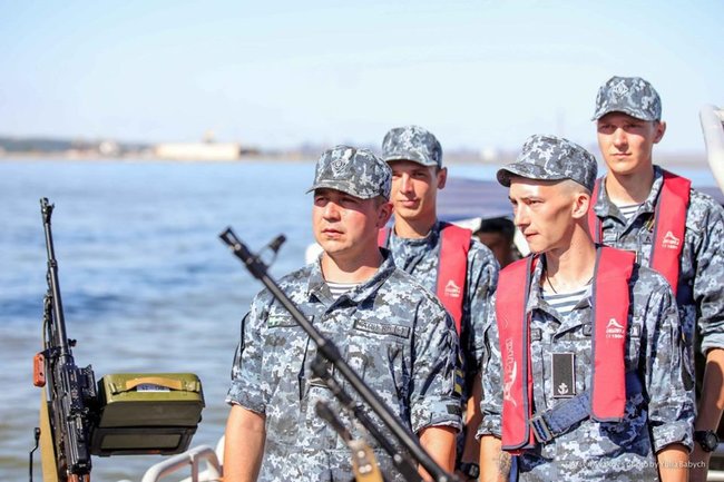 Зеленський у Маріуполі ознайомився з роботою підрозділів морської охорони в Азовському морі 05