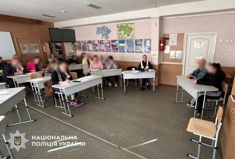 У Києві 13–14-річні дівчата побили школярку – батькам загрожують штрафи