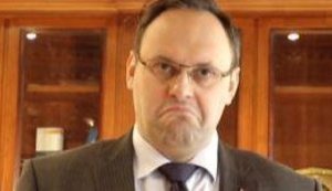 Документов о высшем образовании Каськива журналисты не нашли: "Он так незаметно прошел мимо этого университета". ВИДЕО