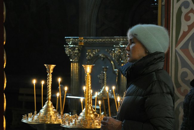 Епіфаній провів панахиду за полеглими в ДАПі воїнами: З великої любові пішли захищати свою Богом дану землю 08 Епіфаній провів панахиду за полеглими в ДАПі воїнами: З великої любові пішли захищати свою Богом дану землю 08