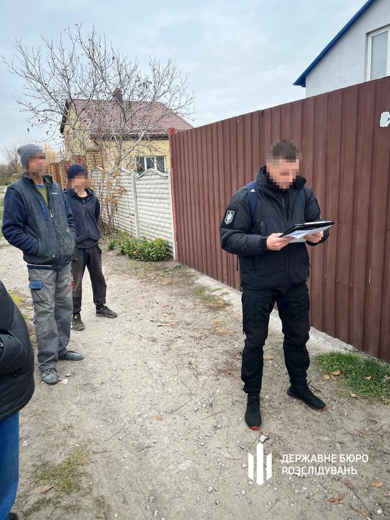Командир військової частини змушував підлеглих будувати йому будинки: деталі