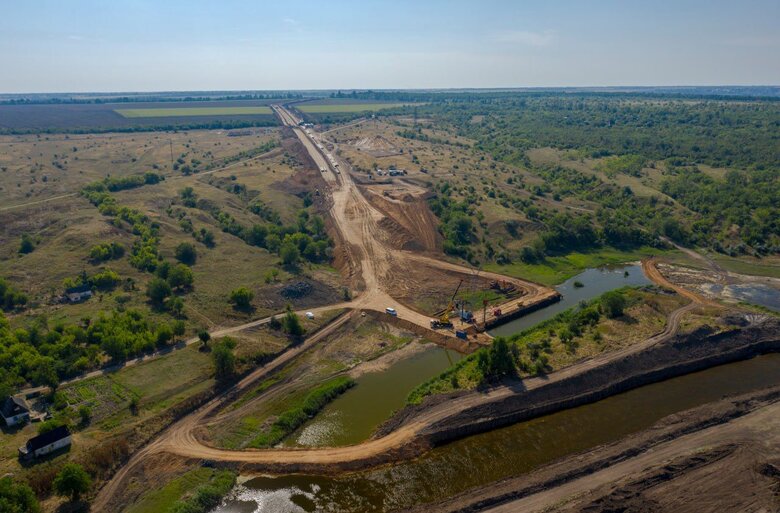 Водогін для Кривого Рогу: Автомагістраль-Південь запустила першу нитку 01