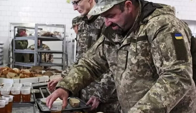Ціни на базові продукти харчування у закупівлях Міноборони "стрибнули" ще восени 2022 року, - "слуга народу" Радіна. ІНФОГРАФІКА