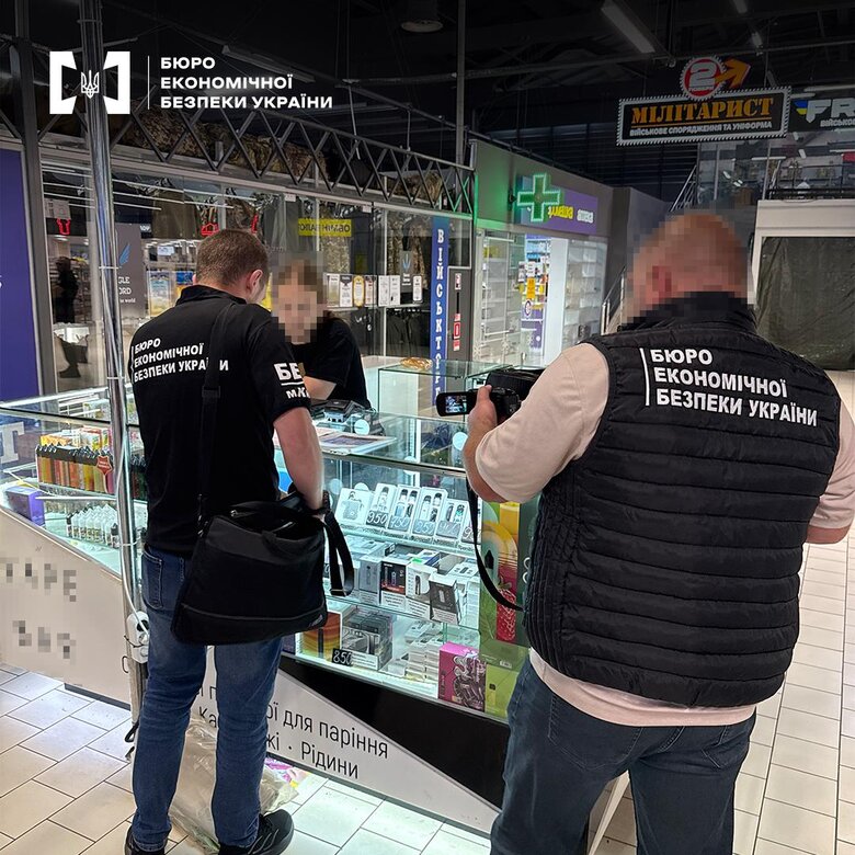 БЕБ закрило 11 точок з нелегальними електронками після скарг журналістів