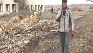 "Neighbors are coming to see changes," – Ukraine’s youngest village head Artem Kukharenko brings his home community back to life. VIDEO