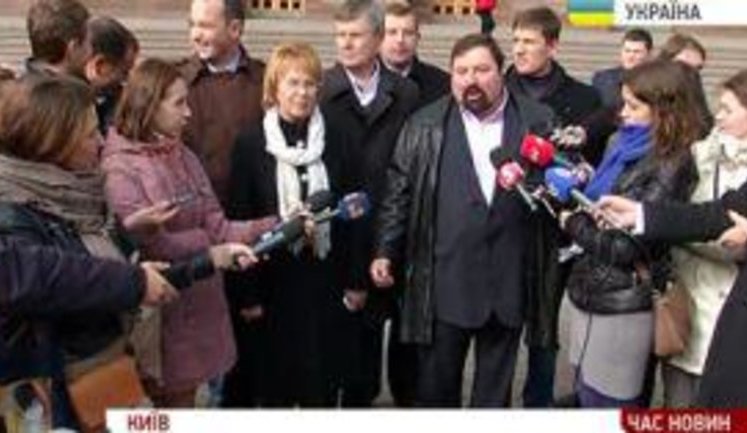 Киевлян зовут защитить свое право голоса: "Янукович боится народной власти в Киеве". ФОТОрепортаж.+ВИДЕО