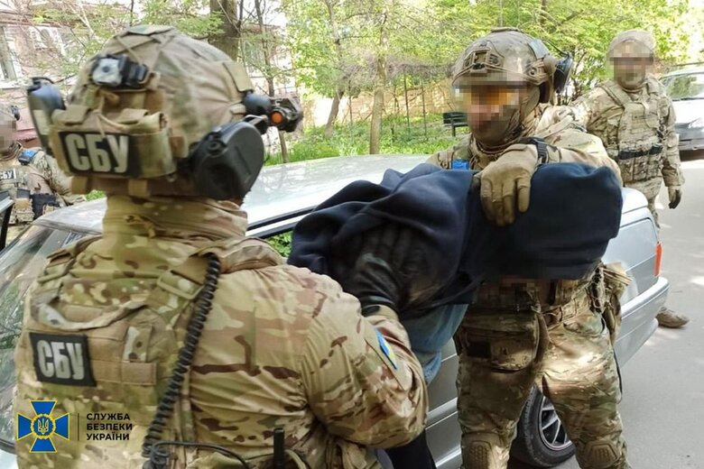 Там Искандера хватит, чтобы накрыло всех: Агенты ФСБ РФ готовили серию терактов на Запорожье, - перехват СБУ 03