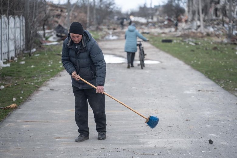 Люди не повинні бути знаряддями диктаторів. Ось за що ми боремось, - Зеленський 05