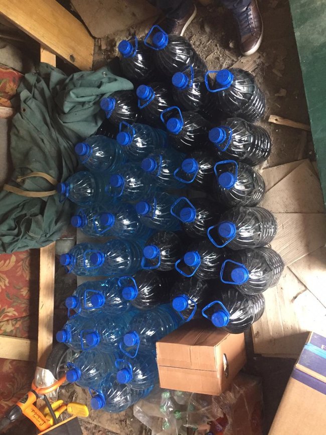 На Киевщине налоговиками ликвидировано подпольное производство алкоголя и изъята крупная партия подакцизных товаров 05 На Киевщине налоговиками ликвидировано подпольное производство алкоголя и изъята крупная партия подакцизных товаров 05