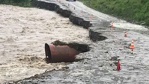 Через паводок на Західній Україні постраждали 250 населених пунктів у п'яти областях, - Шмигаль