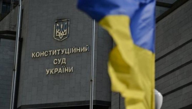 Порошенко настаивает, чтобы Рада не медлила с назначением двух судей КСУ по своей квоте