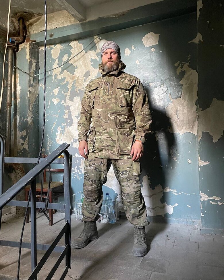 Дружина актора-добровольця Вікторія Білан-Ращук: Якось комбат обійняв мене і каже: Те, що твій Володя робив, коли ми виходили з вогневого оточення, я бачив тільки в найстрашніших бойовиках 03 Дружина актора-добровольця Вікторія Білан-Ращук: Якось комбат обійняв мене і каже: Те, що твій Володя робив, коли ми виходили з вогневого оточення, я бачив тільки в найстрашніших бойовиках 03